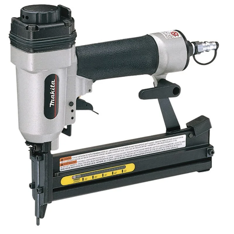 Makita pneumatska heftalica AT638A