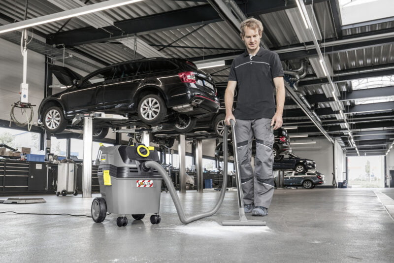 Karcher usisivač suvo mokro NT 30/1