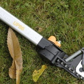 Fiskars univer. tel. sjekač grana sa test. UP86 115560