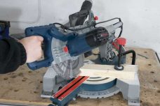 Bosch potezno nagibna pila testera GCM 800 SJ Professional