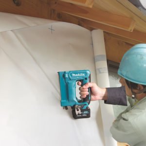 Makita aku spajalica heftalica ST113DZ