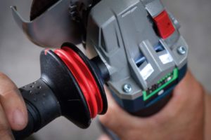 BOSCH aku ugaona kutna brusilica GWS 18V-10 SC