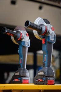 BOSCH aku ugaona kutna brusilica GWS 18V-10 SC