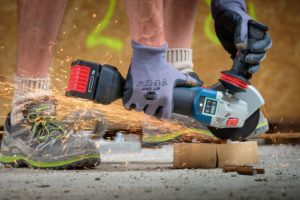 BOSCH aku ugaona kutna brusilica GWS 18V-10 SC