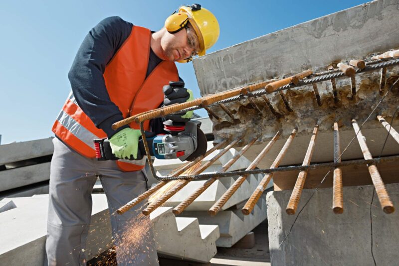 BOSCH aku ugaona kutna brusilica GWS 18V-10 SC