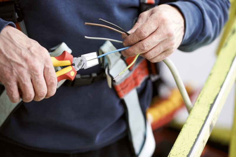Wiha kliješta za skidanje izolacije TriCut Professional 38552