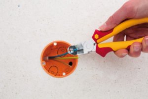 Wiha kliješta za skidanje izolacije TriCut Professional 38552