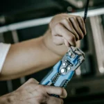 HOEGERT kliješta za automatsko skidanje izolacije sa rezačem HT1P182