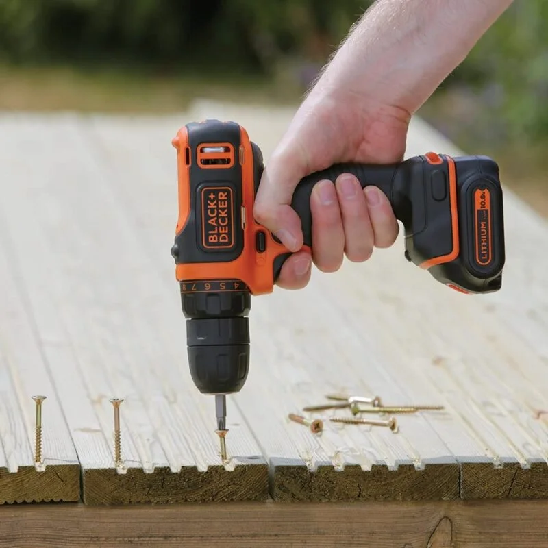 Black+Decker aku bušilica odvijač BDCD12 10.8V 1.5Ah