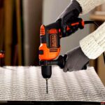 Black+Decker udarna bušilica BEH550 550W