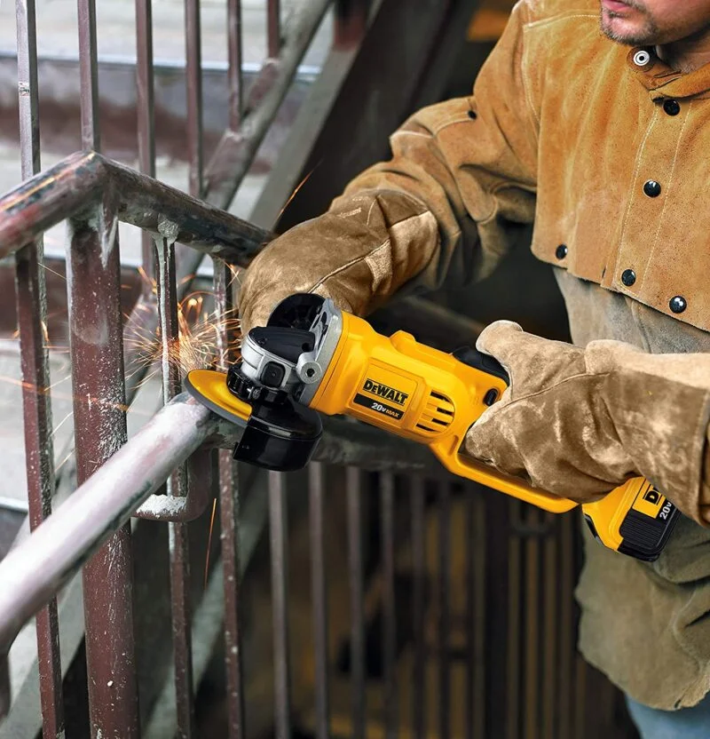 DeWALT aku ugaona kutna brusilica DCG412M2 18V 125mm