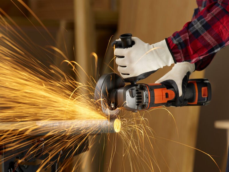 Black+Decker aku ugaona kutna brusilica BCG720M1 18V 125mm
