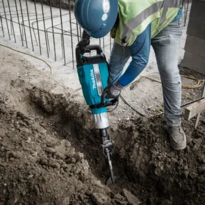 Makita udarni čekić HM1501