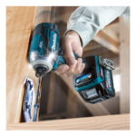 Makita aku udarni odvijač TD001GZ XGT 40V