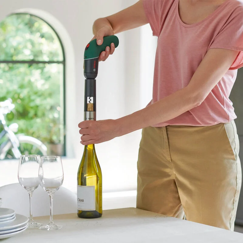 Bosch aku odvijač IXO 6 Vino Set