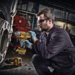 DeWALT aku udarni odvijač XR BRUSHLESS DCF899N-XJ 18V 950Nm