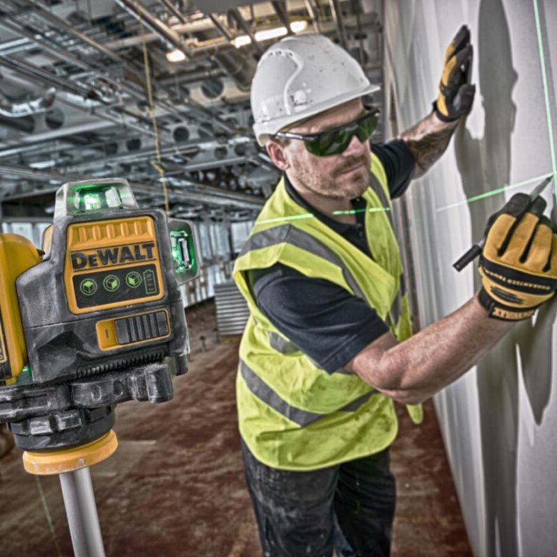 DeWALT aku laserski nivelir DCE089D1G-QW