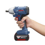 Bosch aku udarni odvijač GDS 250-Li Professional 2 x 3Ah - 250Nm