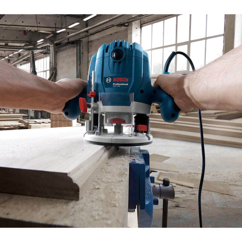 BOSCH glodalica za rubove GOF 130 Professional