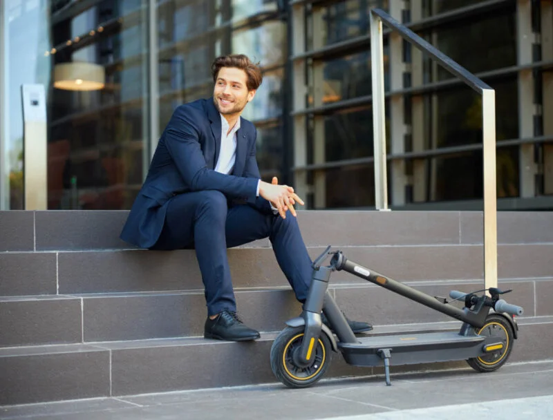 SEGWAY Ninebot električni trotinet romobil KickScooter MAX G30E II