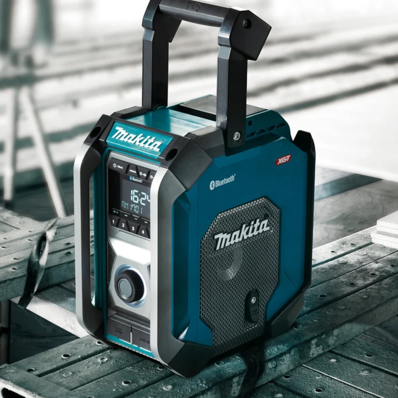 Makita aku radio MR006G