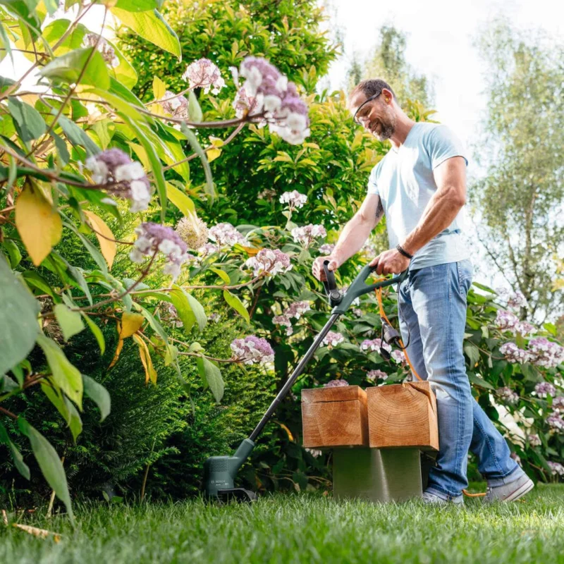 Bosch električni trimer za travu EasyGrassCut 26 280W
