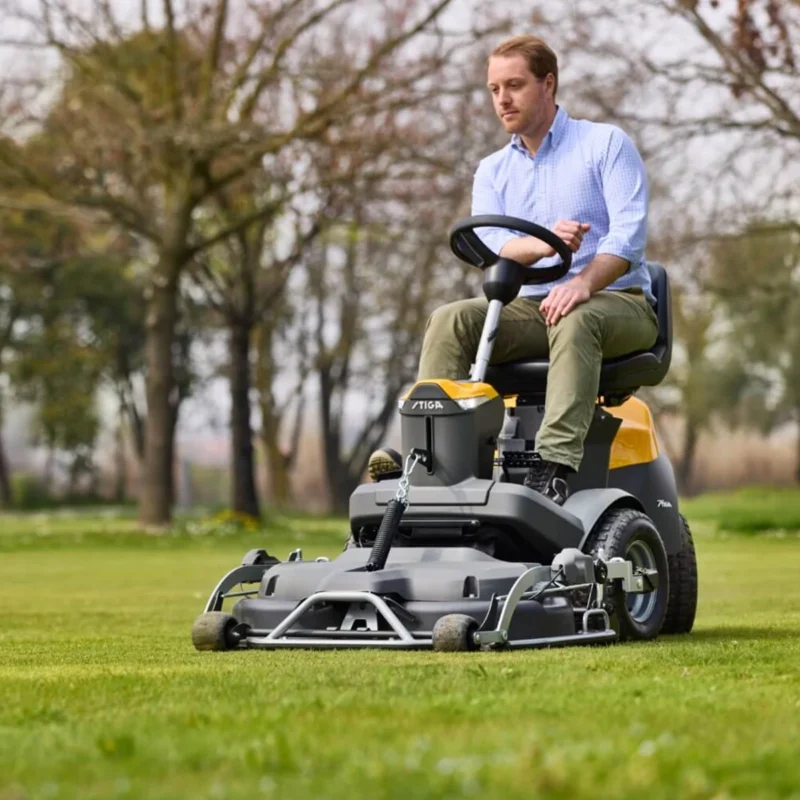 Stiga čeona benzinska traktor kosačica kosilica Park 500 WX sa reznom glavom COMBI 100 Q PLUS