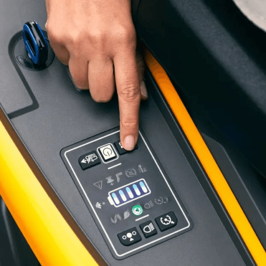 Stiga aku traktor kosačica kosilica Swift 372e