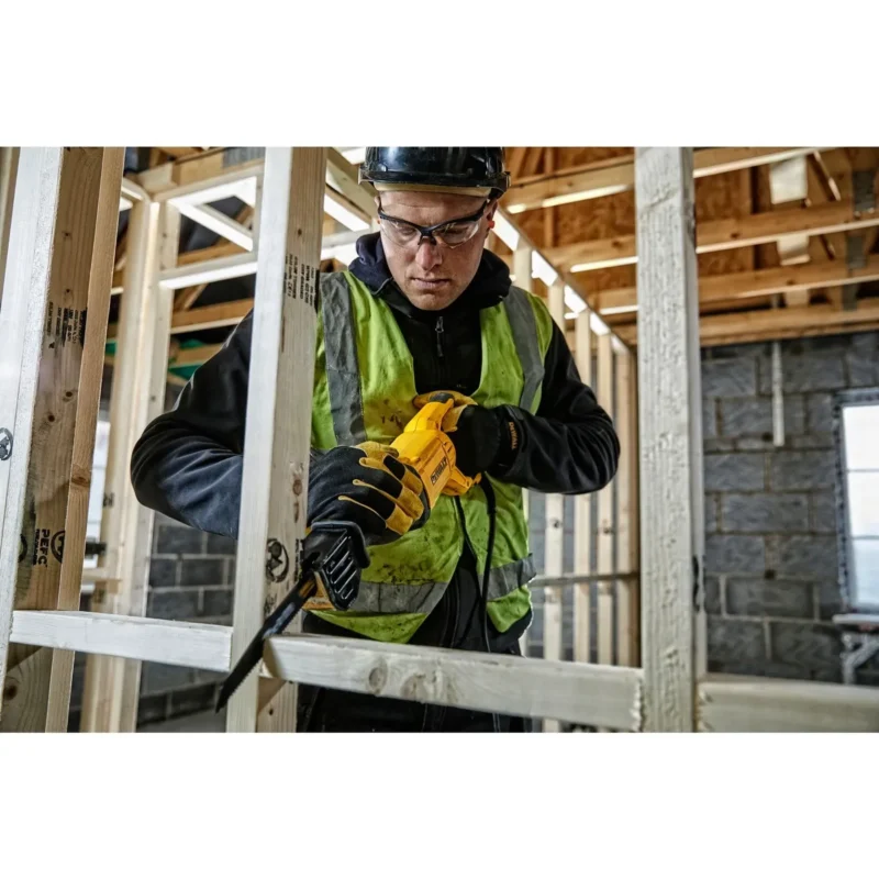 DeWalt recipročna pila lisičiji rep 1100 W DWE305PK