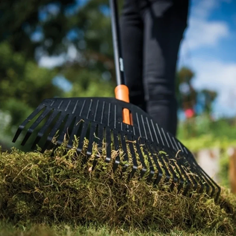 Fiskars grabulje za lišće Solid 1003465