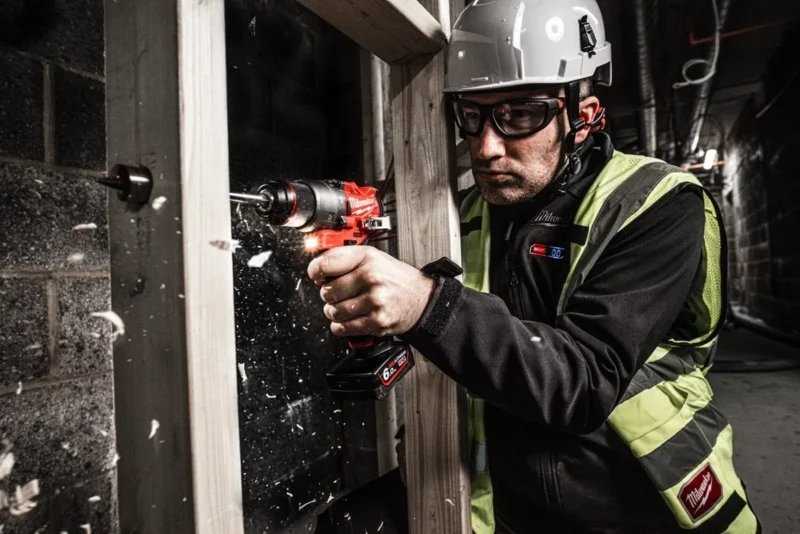 Milwaukee aku udarna bušilica odvijač M12 FPD2-602X - Kit