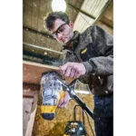 DeWalt ubodna pila 701W DW331K (Kopiraj)