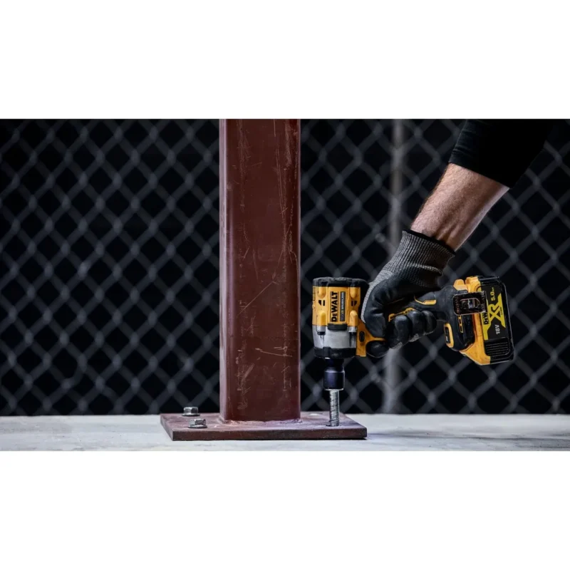 DeWalt aku udarni odvijač 18V 1/2" 406Nm 2 x 5 Ah  DCF922P2T