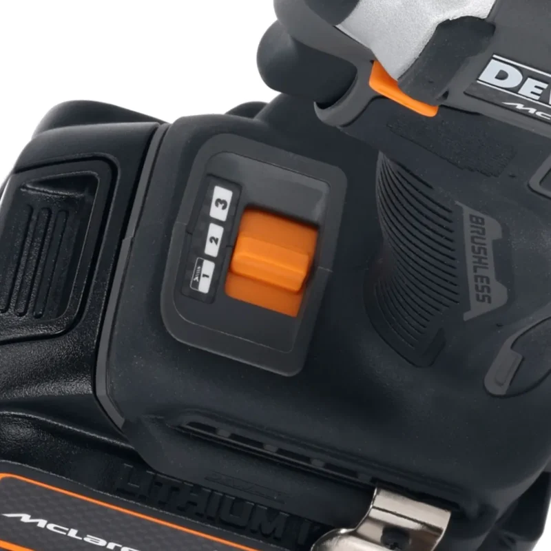 DeWALT set aku bušilica i udarni odvijač 18V 2x5.0Ah BL MCLAREN DCK200MP2T
