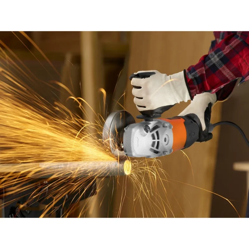 Black+Decker ugaona kutna brusilica BEG010 710W 115mm (Kopiraj)